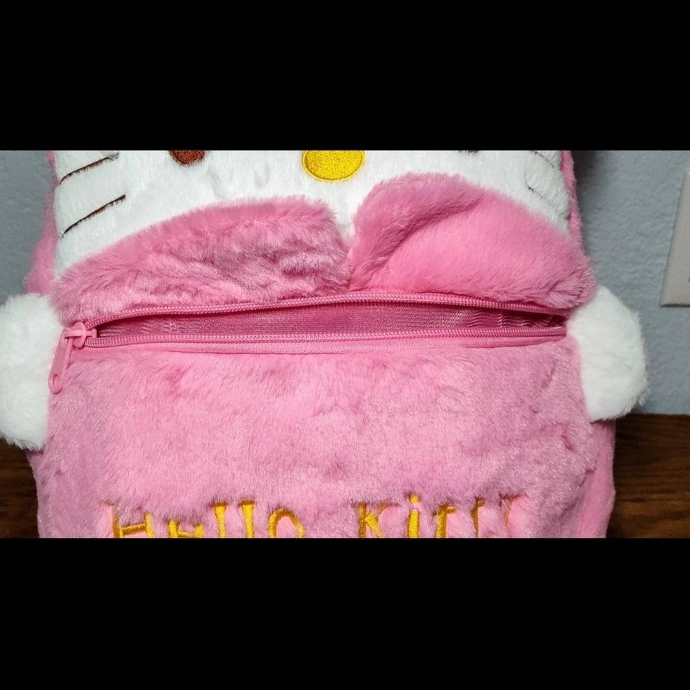 Hello Kitty Kawaii Plush Backpack | Pink and White with bow NWT
mt38 - Picture 3 of 8